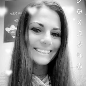 Meet your Posher, Jenn